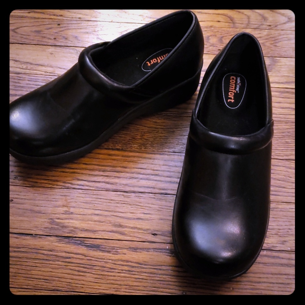 SafeTstep Comfort non- slip shoe